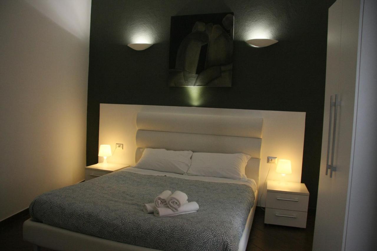 Palazzo Della Poesia Casa Vacanze Salernes Extérieur photo