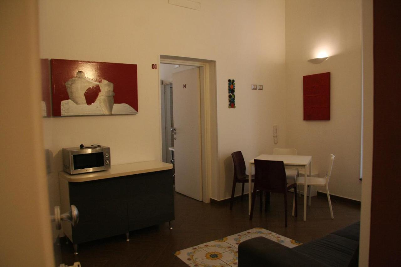 Palazzo Della Poesia Casa Vacanze Salernes Extérieur photo
