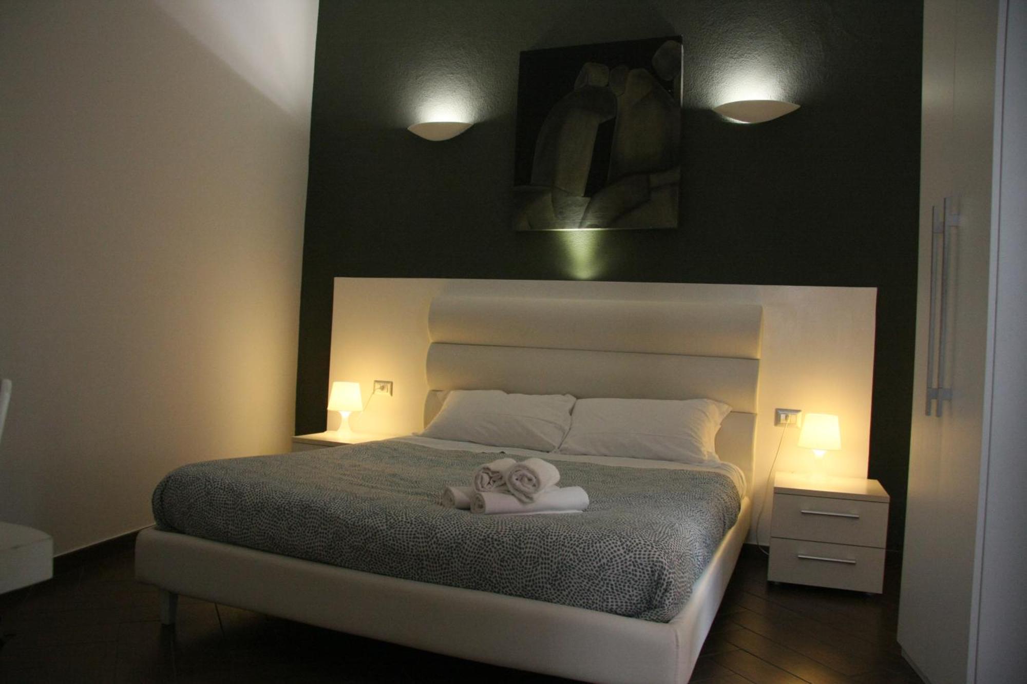 Palazzo Della Poesia Casa Vacanze Salernes Extérieur photo